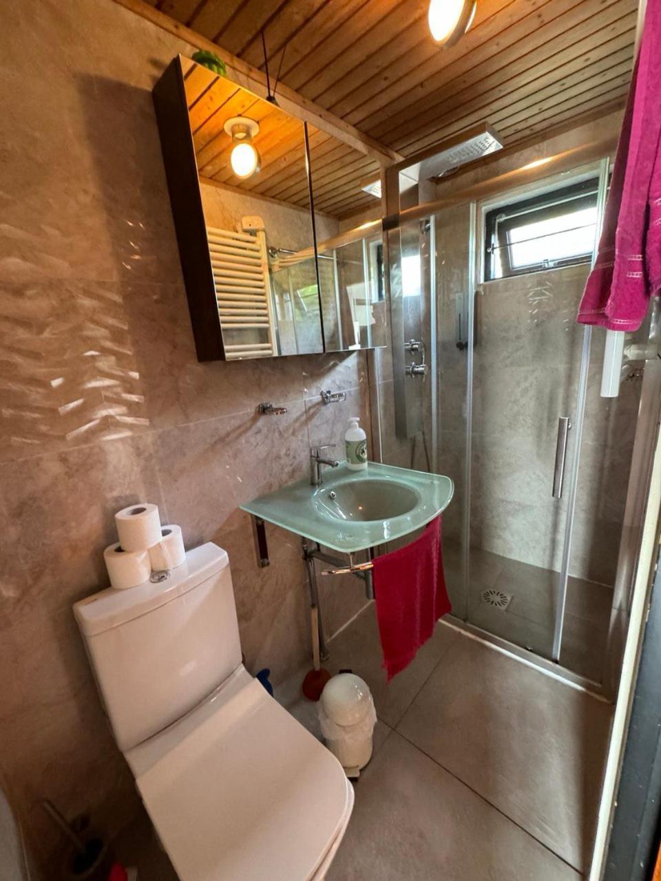 شقة Lovely House Till 6 P. Near Amsterdam, Sea Opmeer المظهر الخارجي الصورة